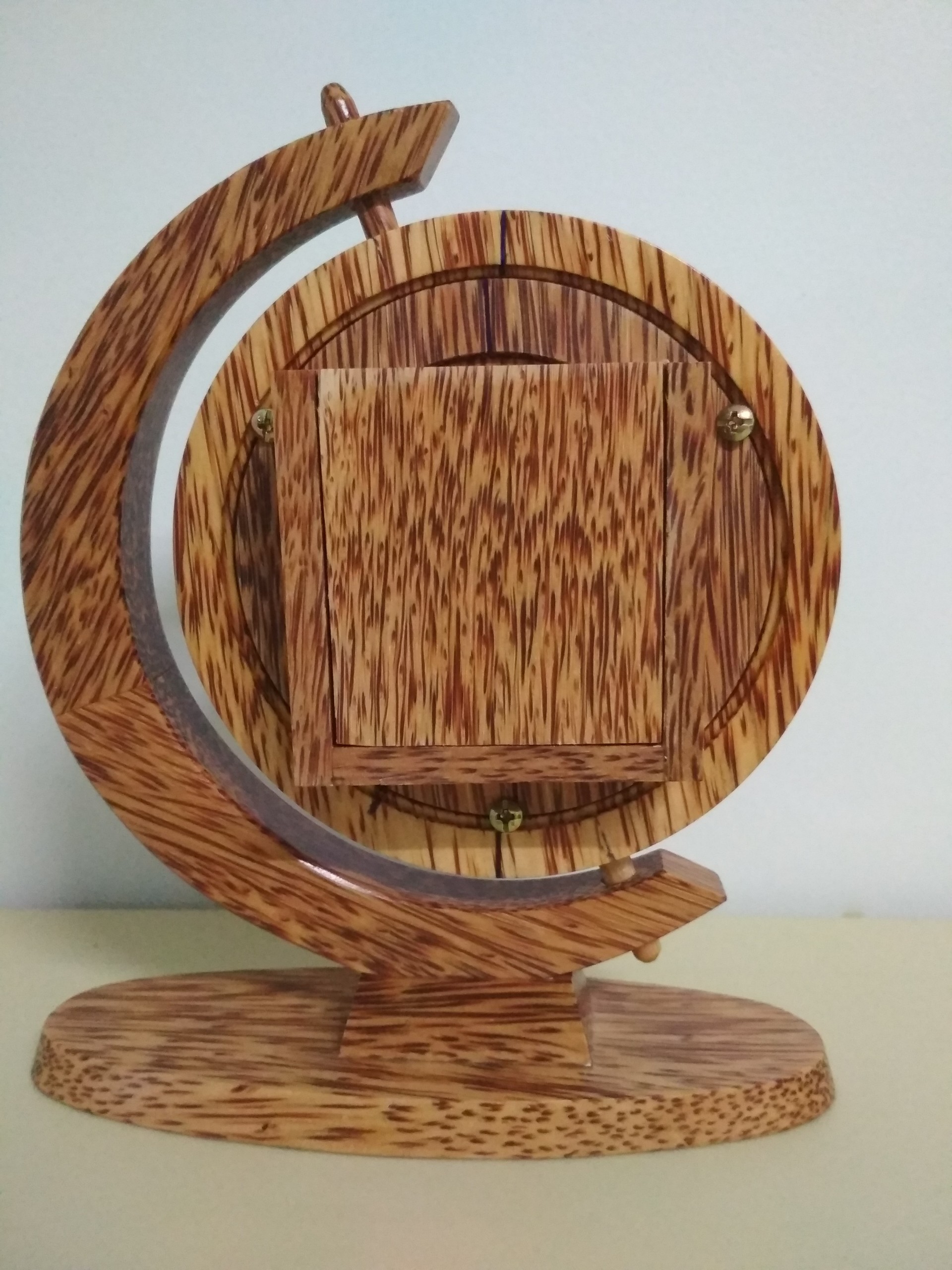 Đồng hồ quả địa cầu gỗ dừa mỹ nghệ