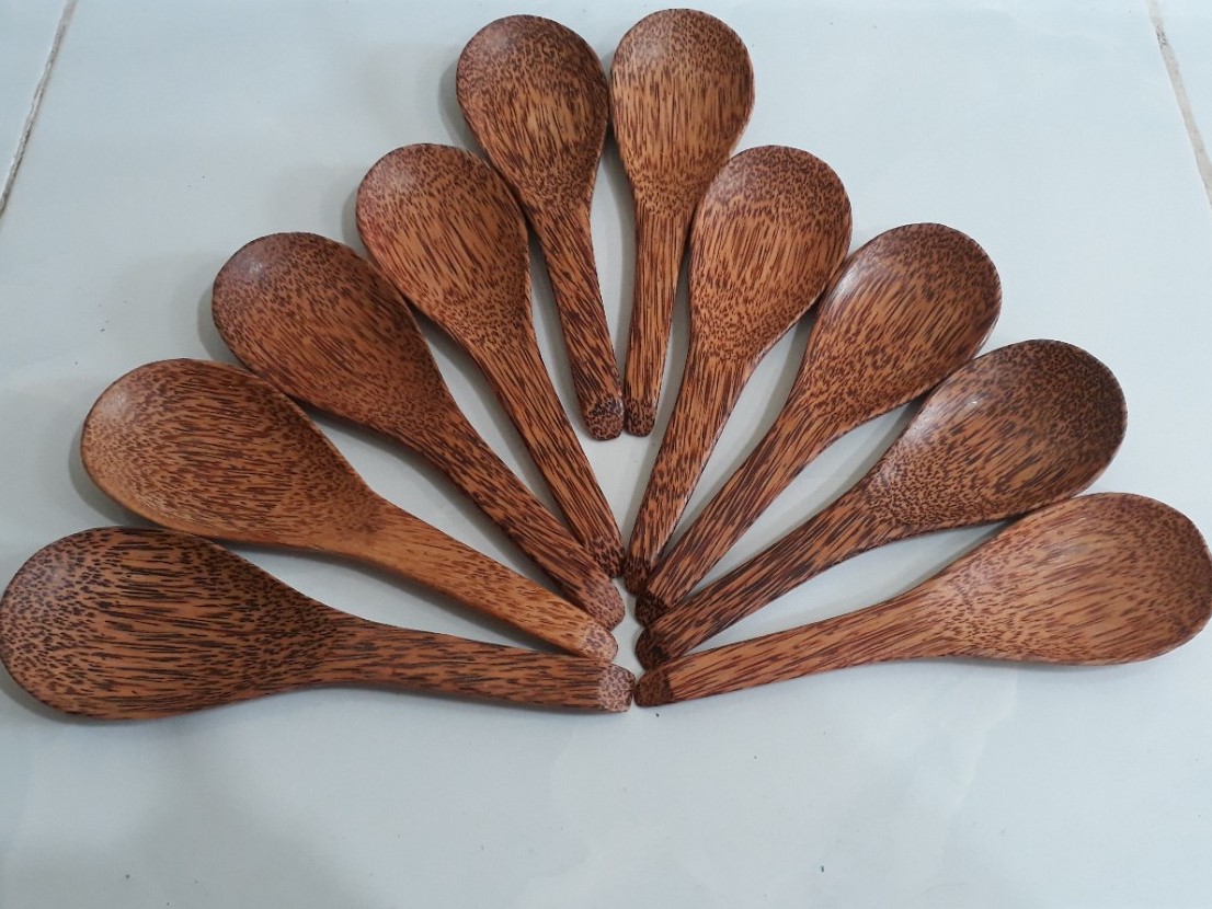 Vá cơm gỗ dừa mỹ nghệ