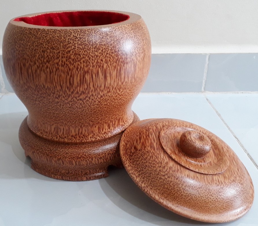 Vỏ bình ủ ấm trà gỗ dừa size lớn Vỏ bình ủ ấm trà gỗ dừa size lớn