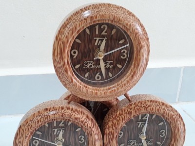 Đồng Hồ Gỗ Dừa Mỹ Nghệ