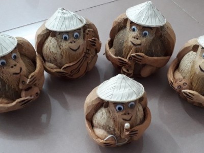 Khỉ Đội Nón Lá Trái Dừa Mỹ Nghệ